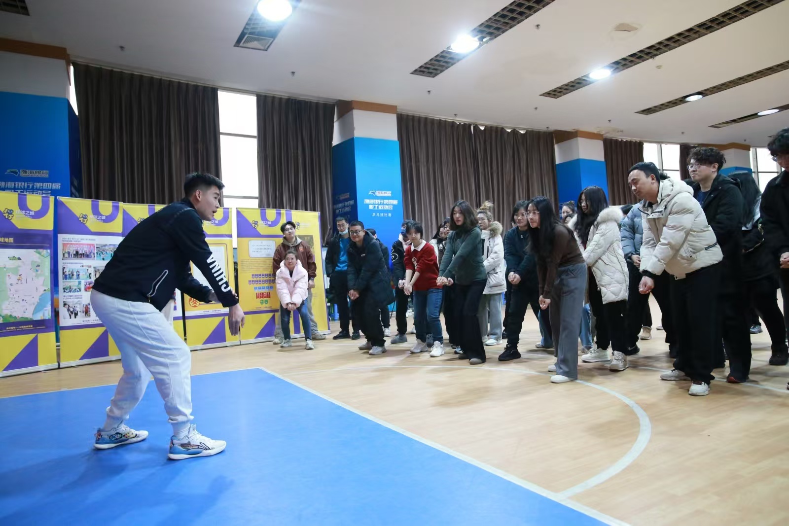 气排球友谊赛 (2).jpg 188bet金宝博